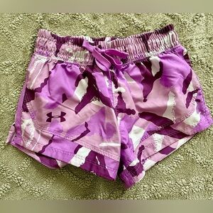 🏃‍♀️ Under Armour Girls Pink Purple Camo Athletic Shorts | YXS